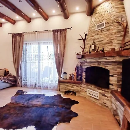 度假居 Forest House Aleksandar