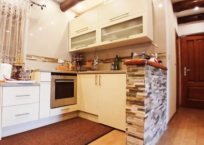 Forest House Aleksandar